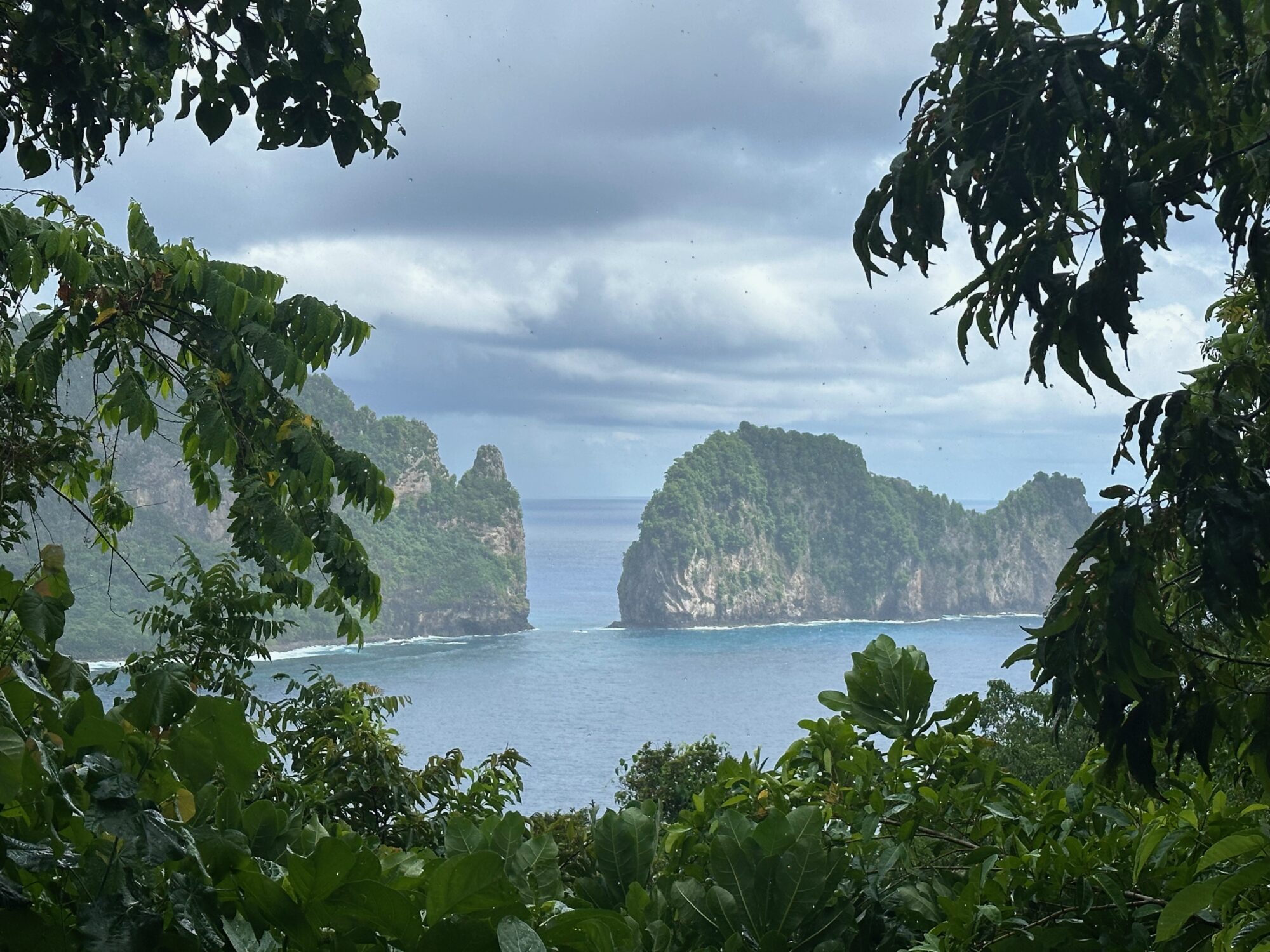 My memory explodes into the sensation of vibrant colors, warm breeze, fresh ocean air, boulders judding from the sea covered with tropical forest and Pacific Ocean for thousands of miles; tranquility.