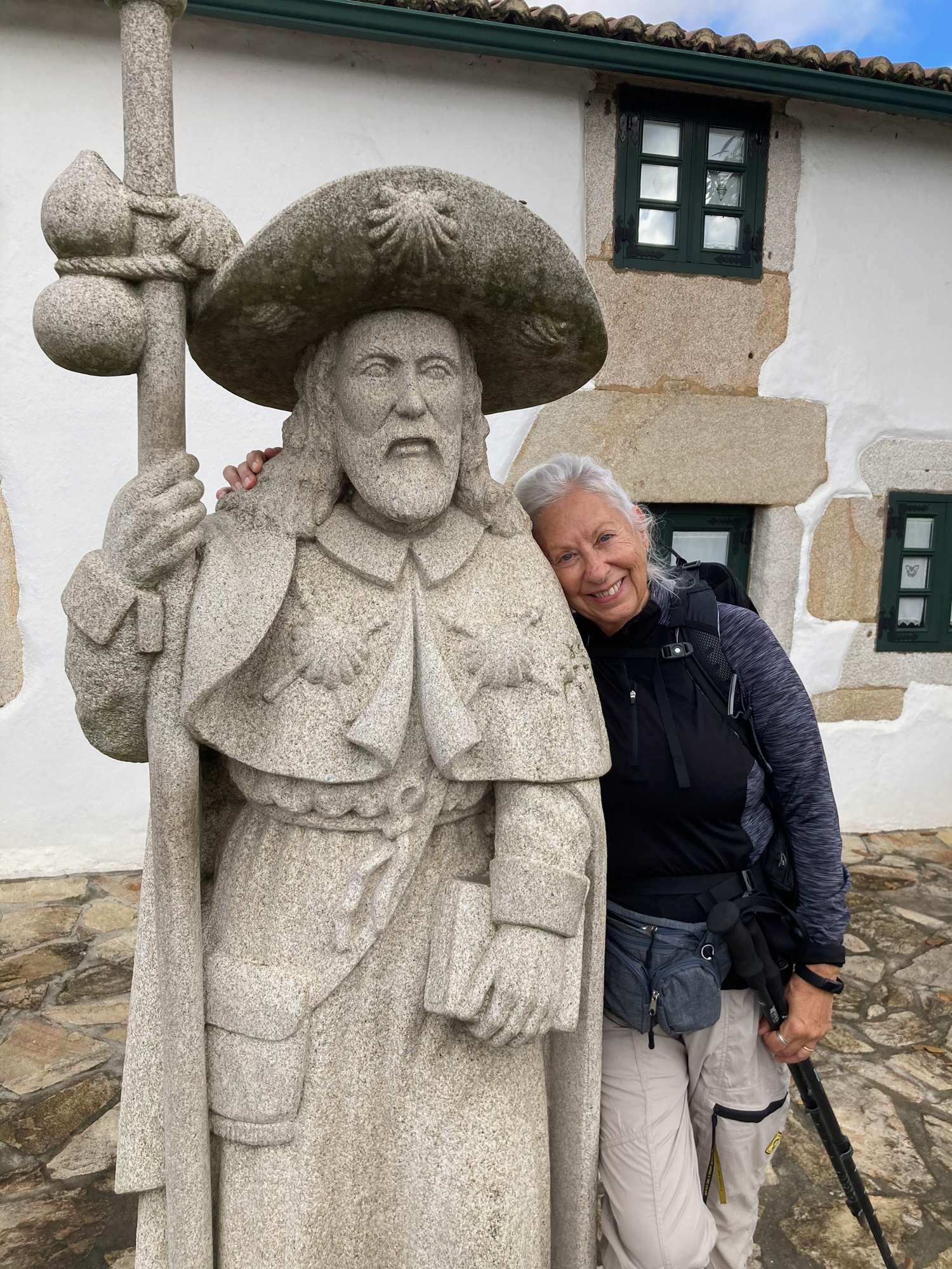 Image of Susan with Statue